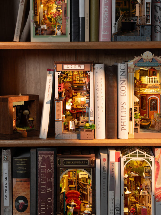 Sakura Wine Alley DIY Book Nook Kit
